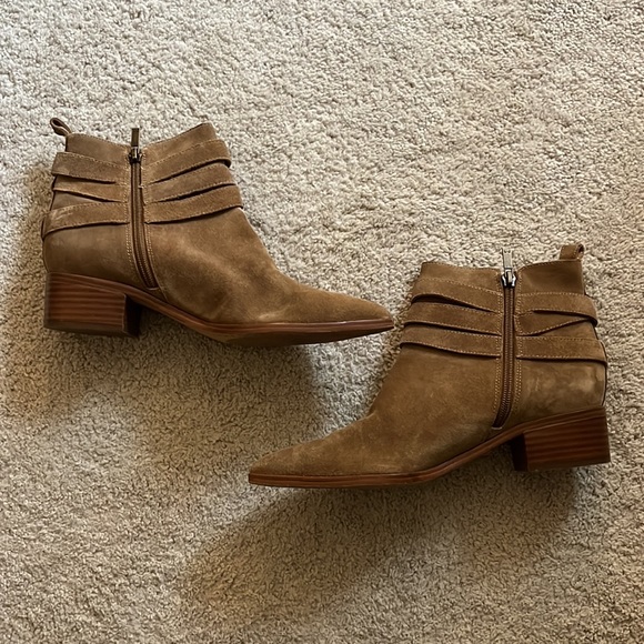 Marc Fisher Western Suede Booties! - Picture 4 of 6